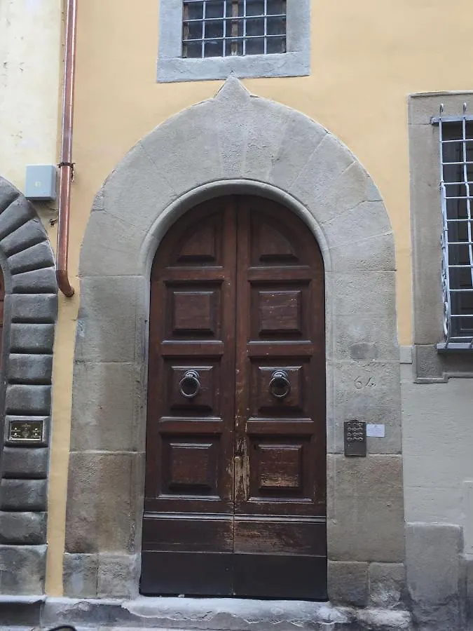 Hand Decorated House With Court Florencja